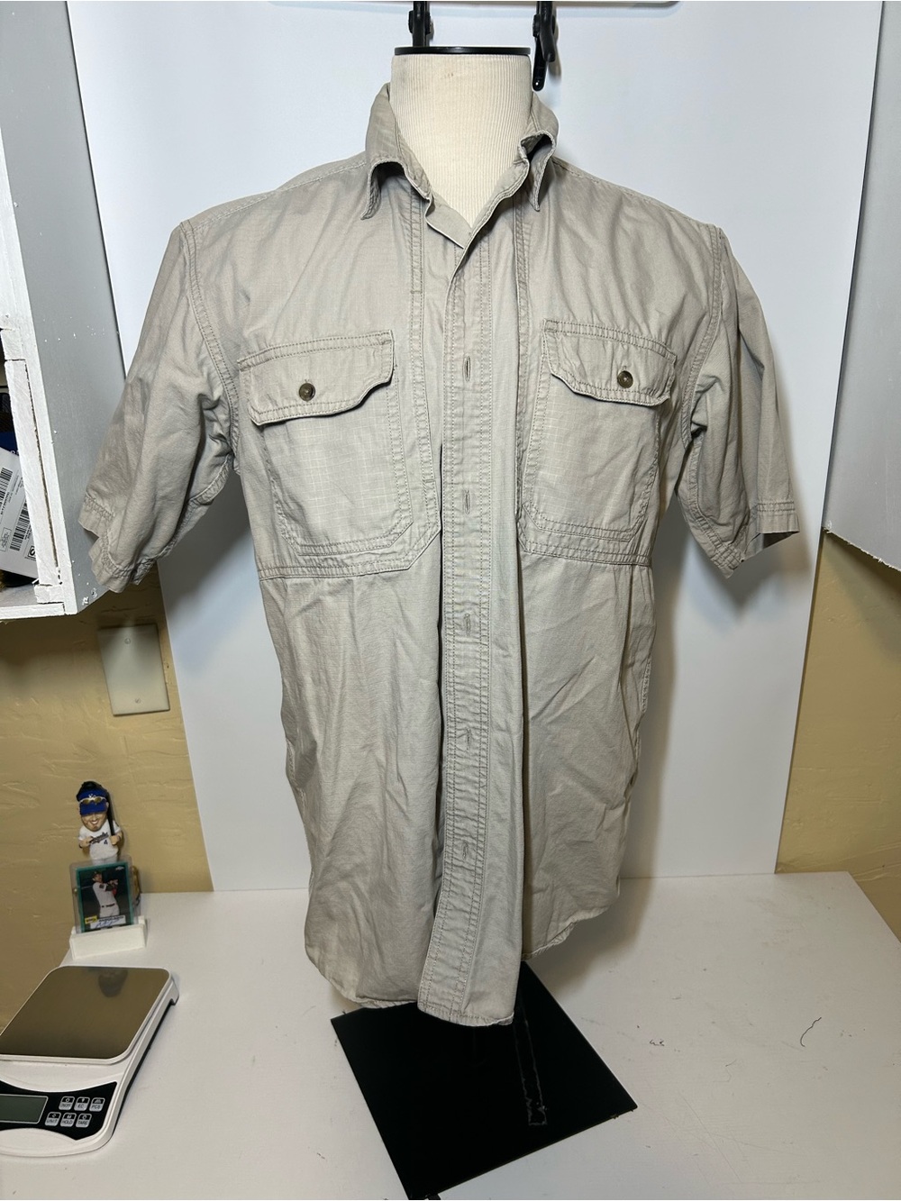 Men's Short Sleeve Utility Shirt Jacket in Light Khaki red head